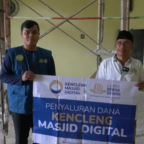 Salurkan Dana Bantuan untuk Renovasi Mushola Nurul Hasanah, Tomang